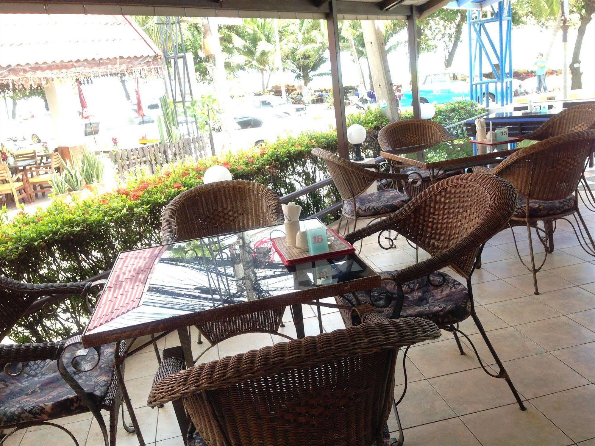 The New Eurostar Jomtien Beach Hotel Zewnętrze zdjęcie